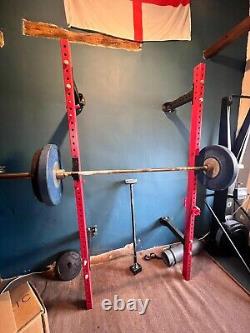 Wall mounted squat rack
